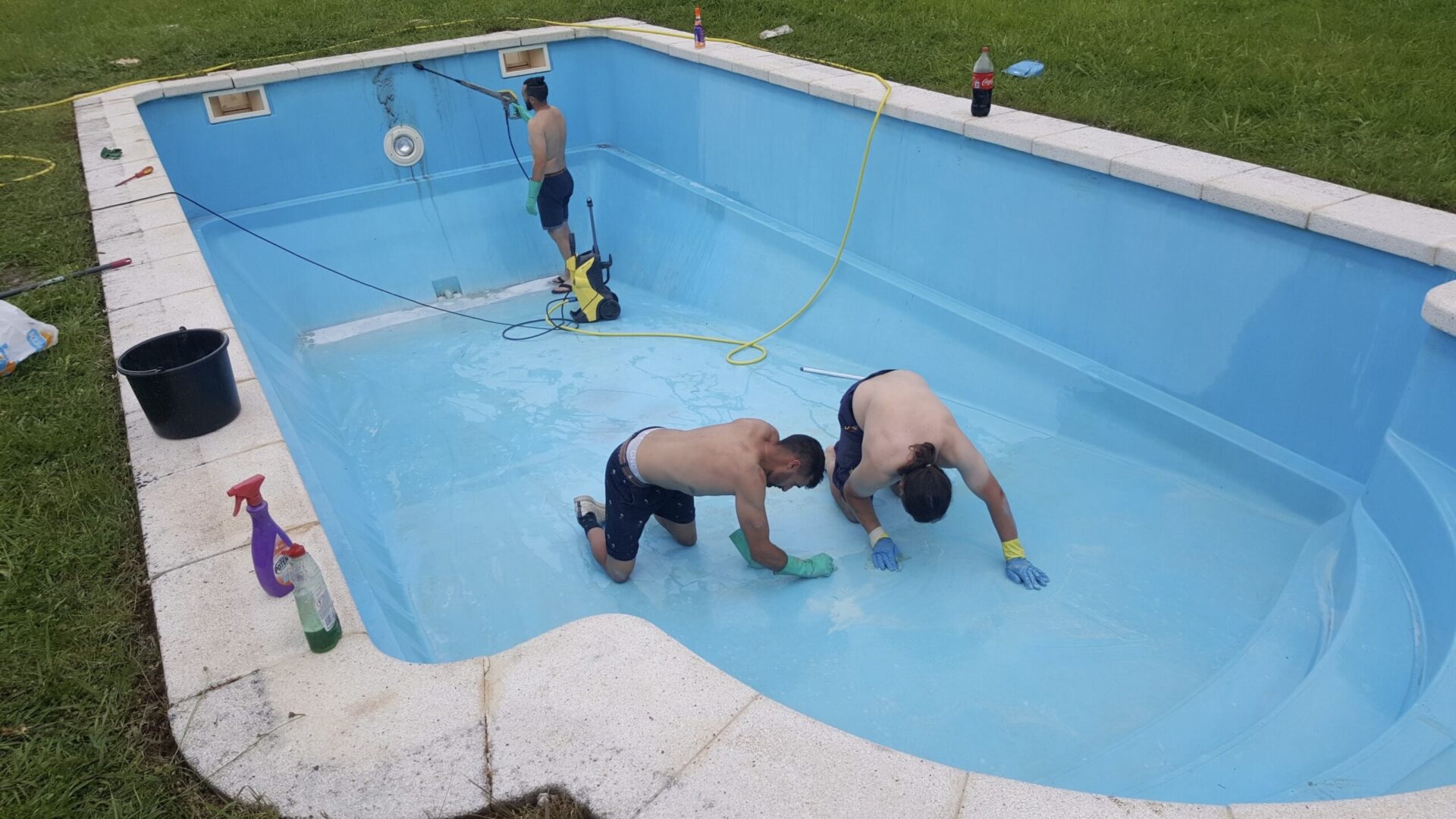 Mantenimiento piscinas Santander Cantabria Limpiezas Frank